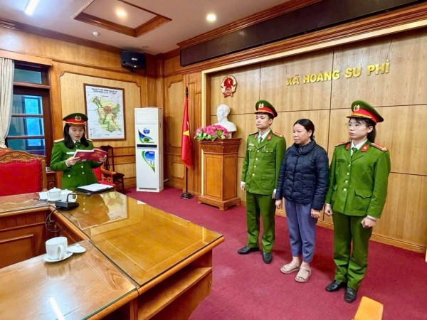 Tuyên Quang: Khởi tố Phó Giám đốc Trung tâm hành chính công xã Hoàng Su Phì về tội “Thiếu trách nhiệm gây hậu quả nghiêm trọng”